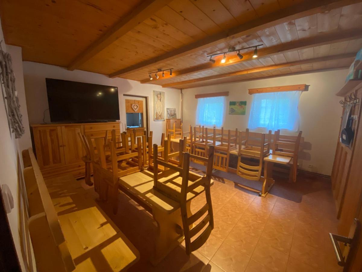Ubytování Samba Benesov u Semil Esterno foto
