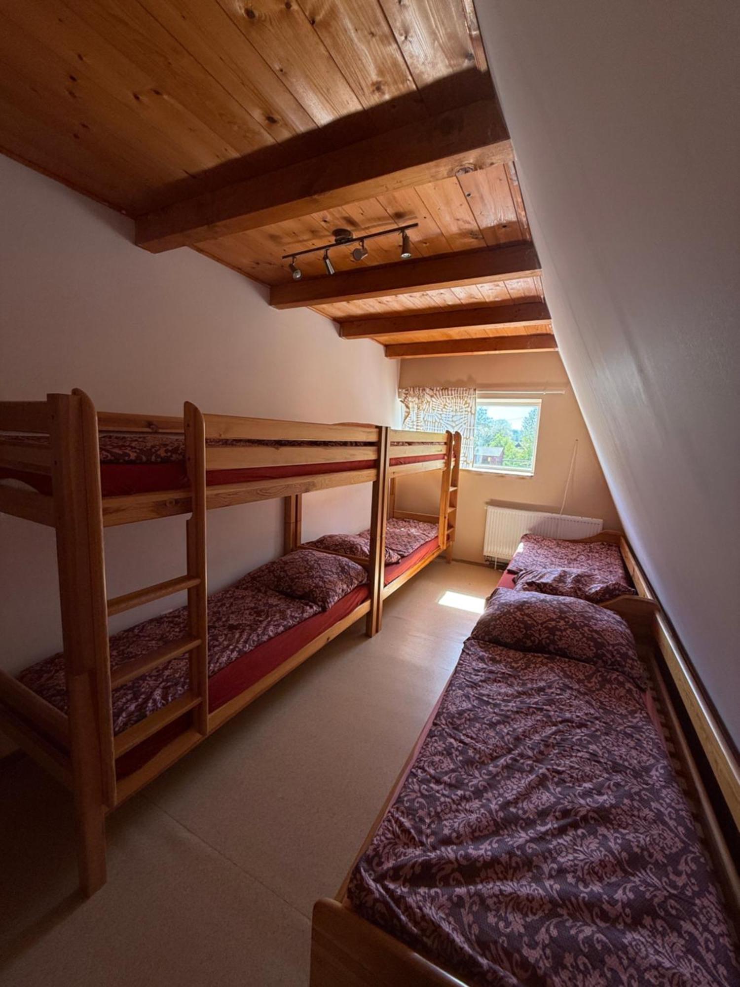 Ubytování Samba Benesov u Semil Esterno foto